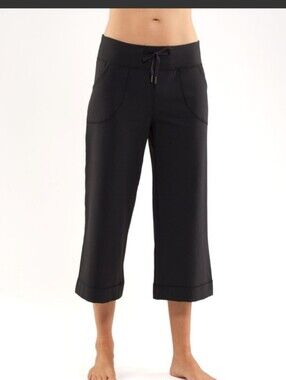 Navy Lululemon Still Crop